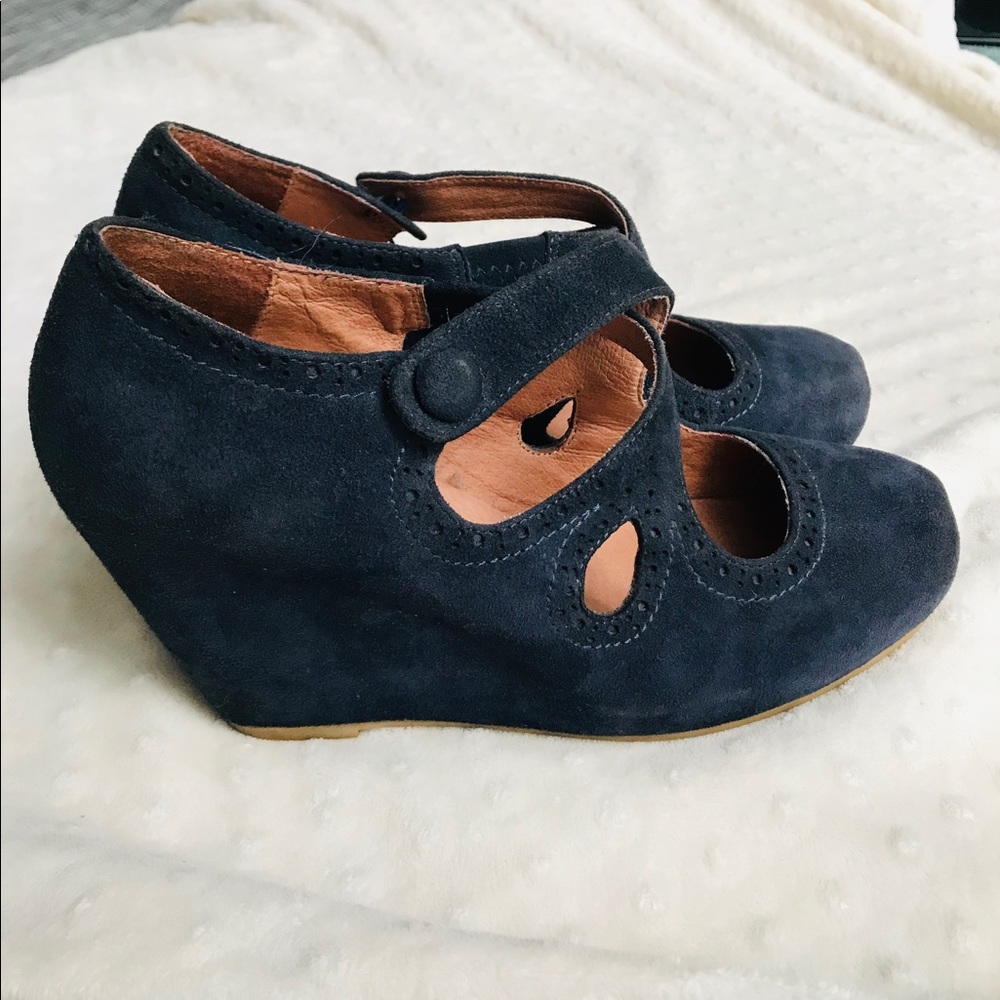 NWOT Jeffrey Campbell Leigh Wedge